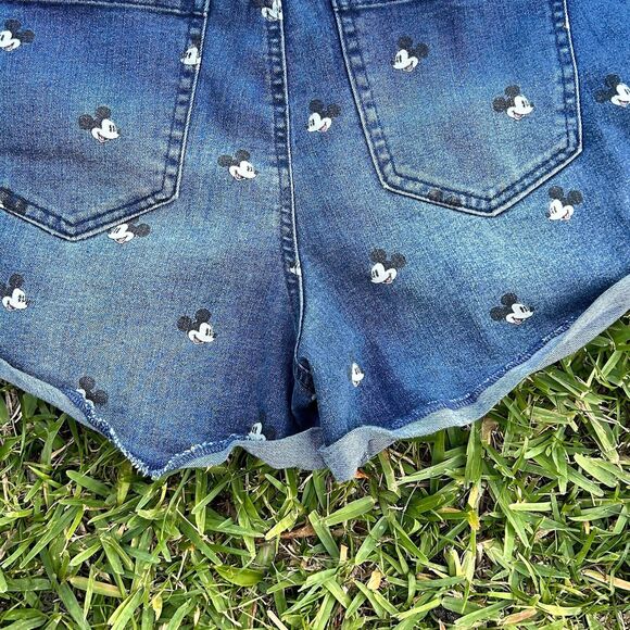Disney Parks High Rise Button Fly Mickey Mouse Denim Jean Shorts Juniors Sz 9 - Picture 9 of 9